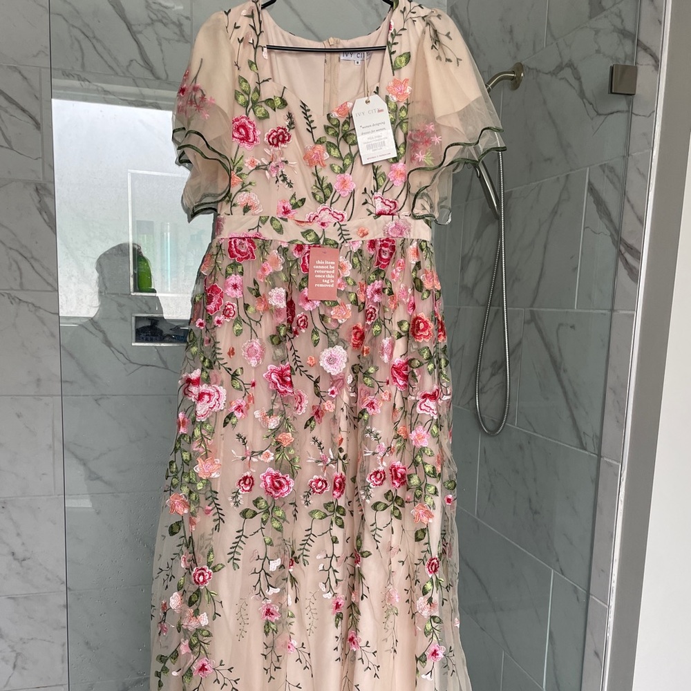 Ivy city Co Flora in pink/peach